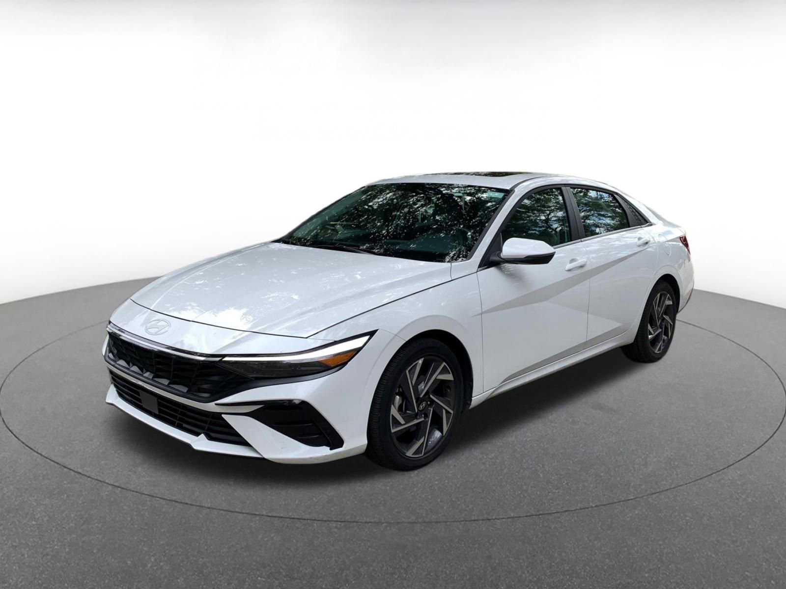 Thumbnail: 2025 Hyundai Elantra - 3