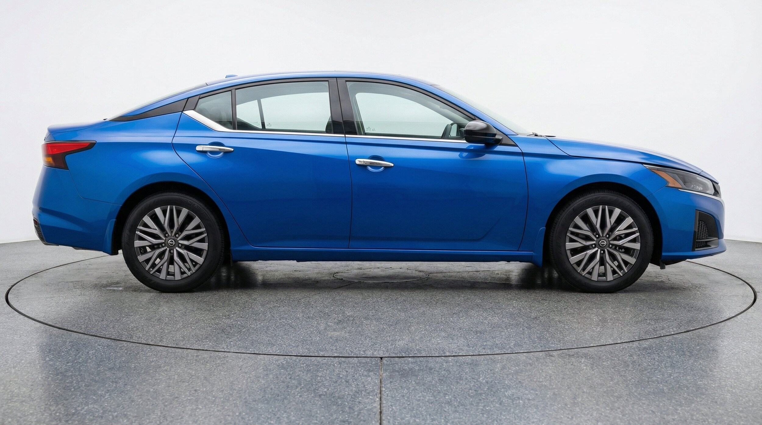 Thumbnail: 2025 Nissan Altima - 14