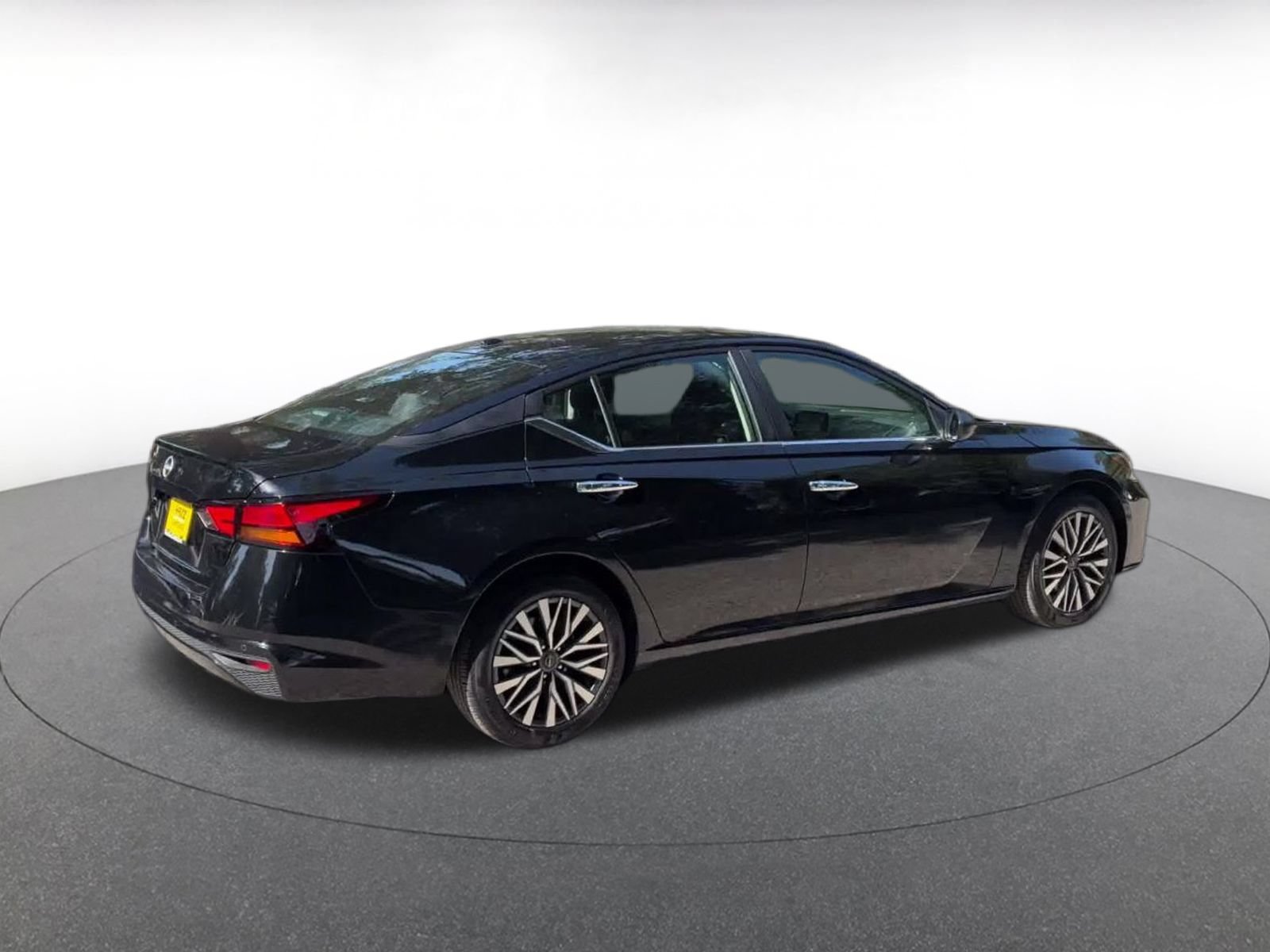 Thumbnail: 2025 Nissan Altima - 12