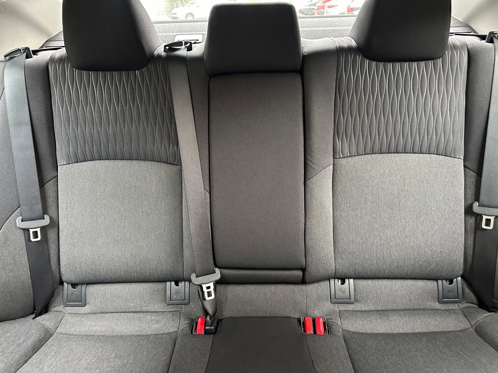 Thumbnail: 2025 Toyota Camry - 32