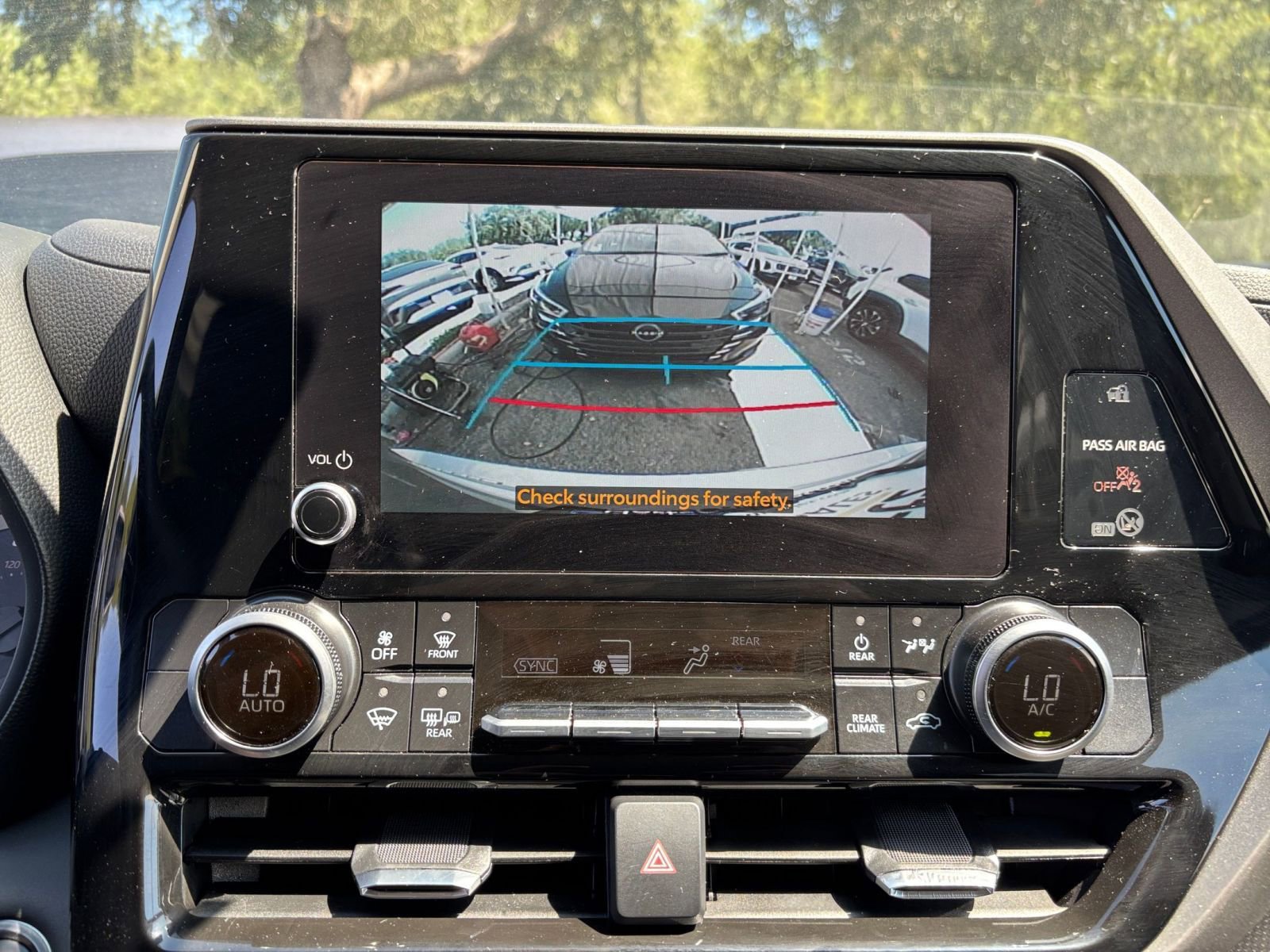 Thumbnail: 2025 Toyota Highlander - 27