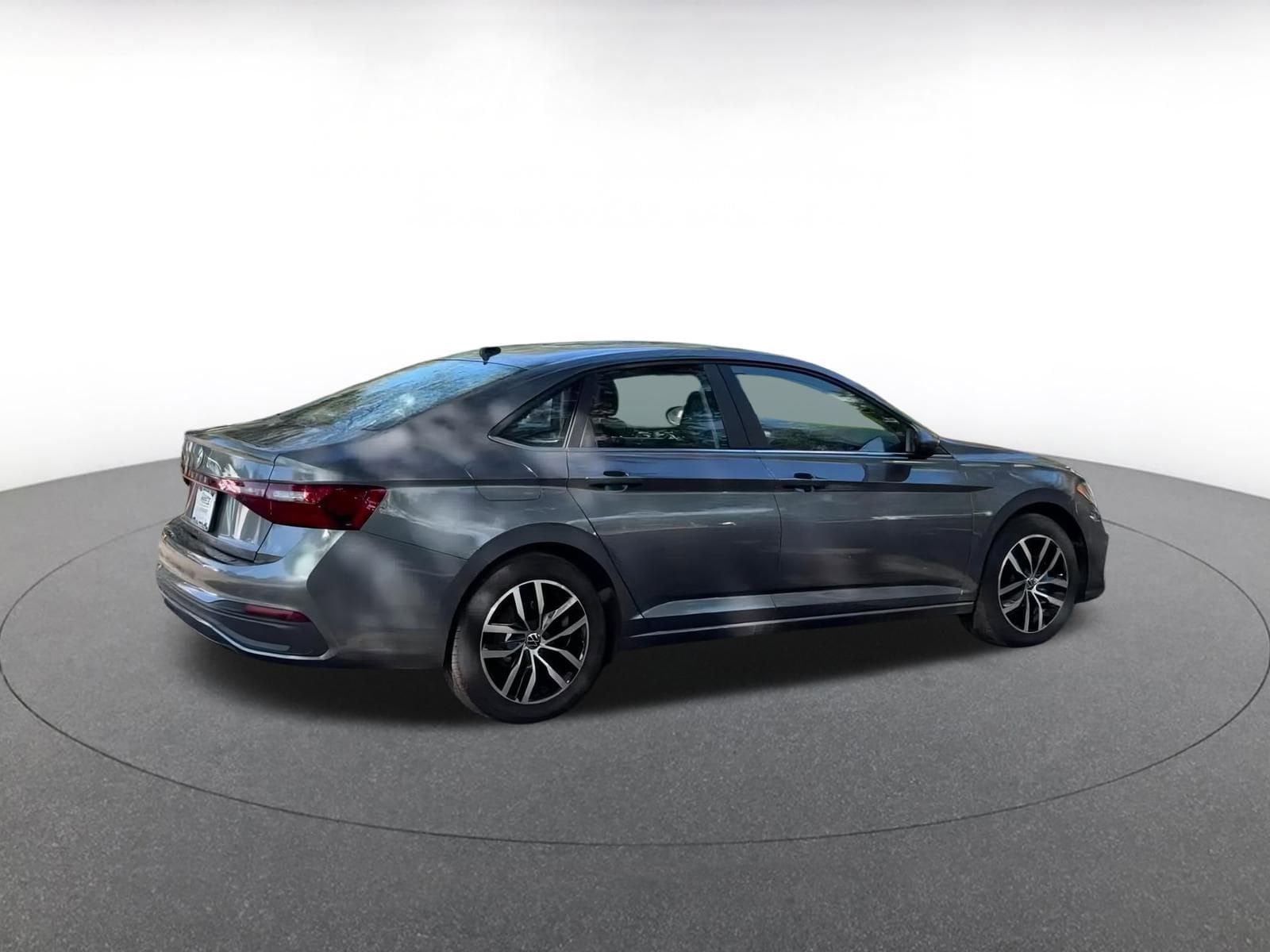 Thumbnail: 2025 Volkswagen Jetta - 14