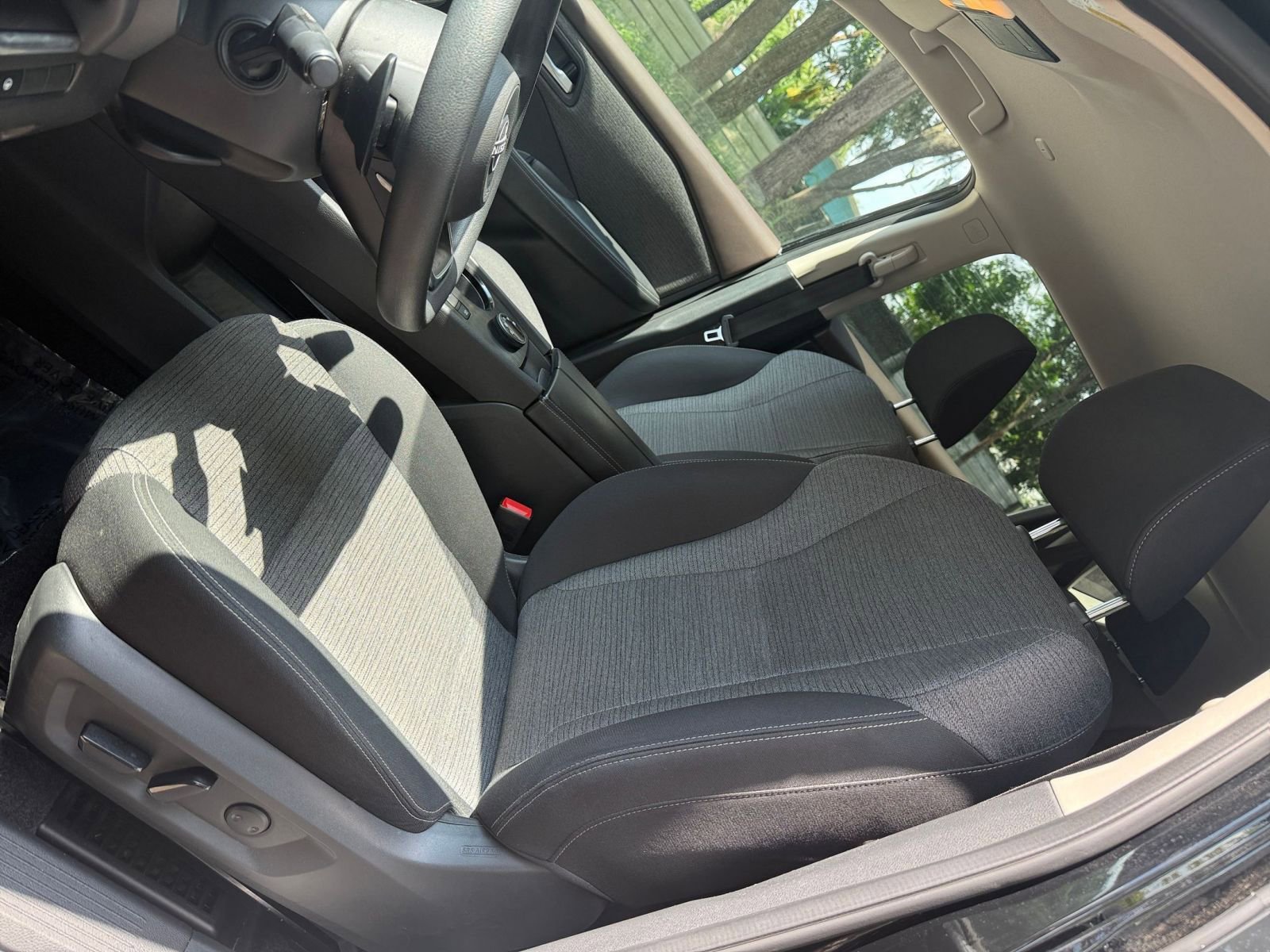 2023 Nissan Rogue SV 21