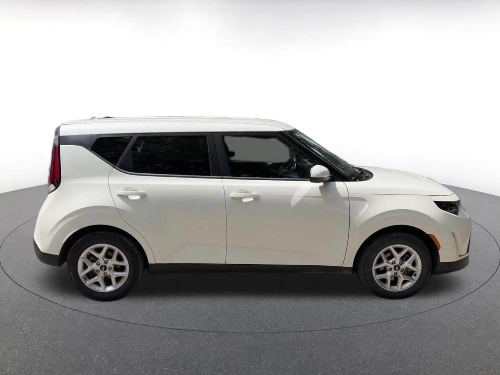 Thumbnail: 2025 Kia Soul - 16