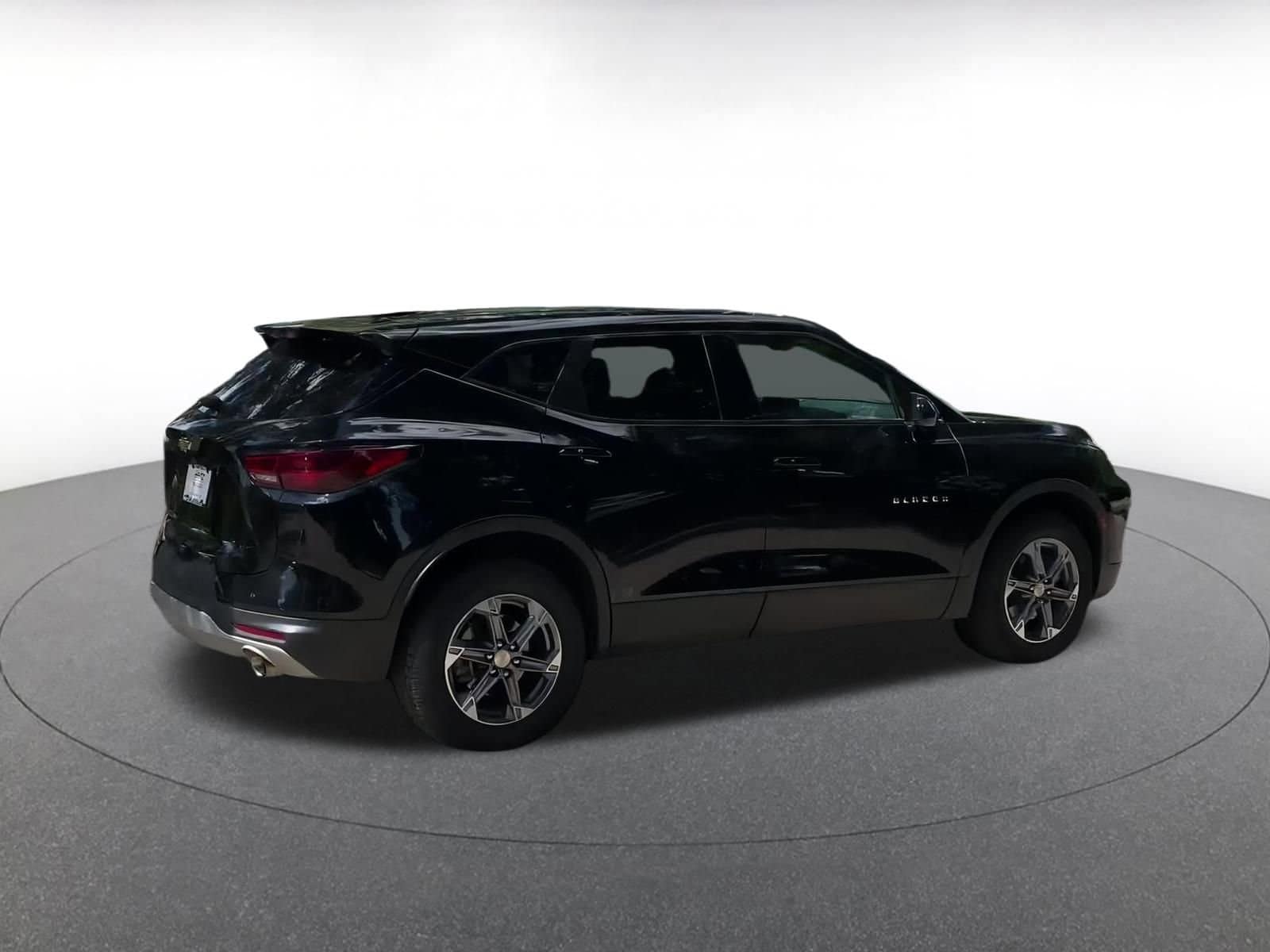 Thumbnail: 2023 Chevrolet Blazer - 15