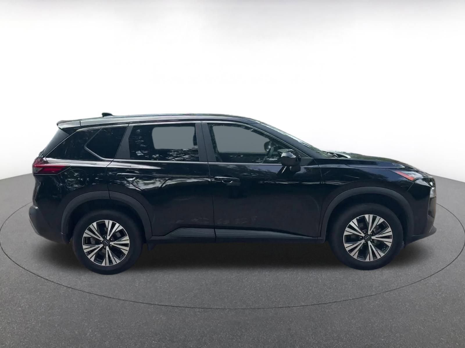 Thumbnail: 2023 Nissan Rogue - 16