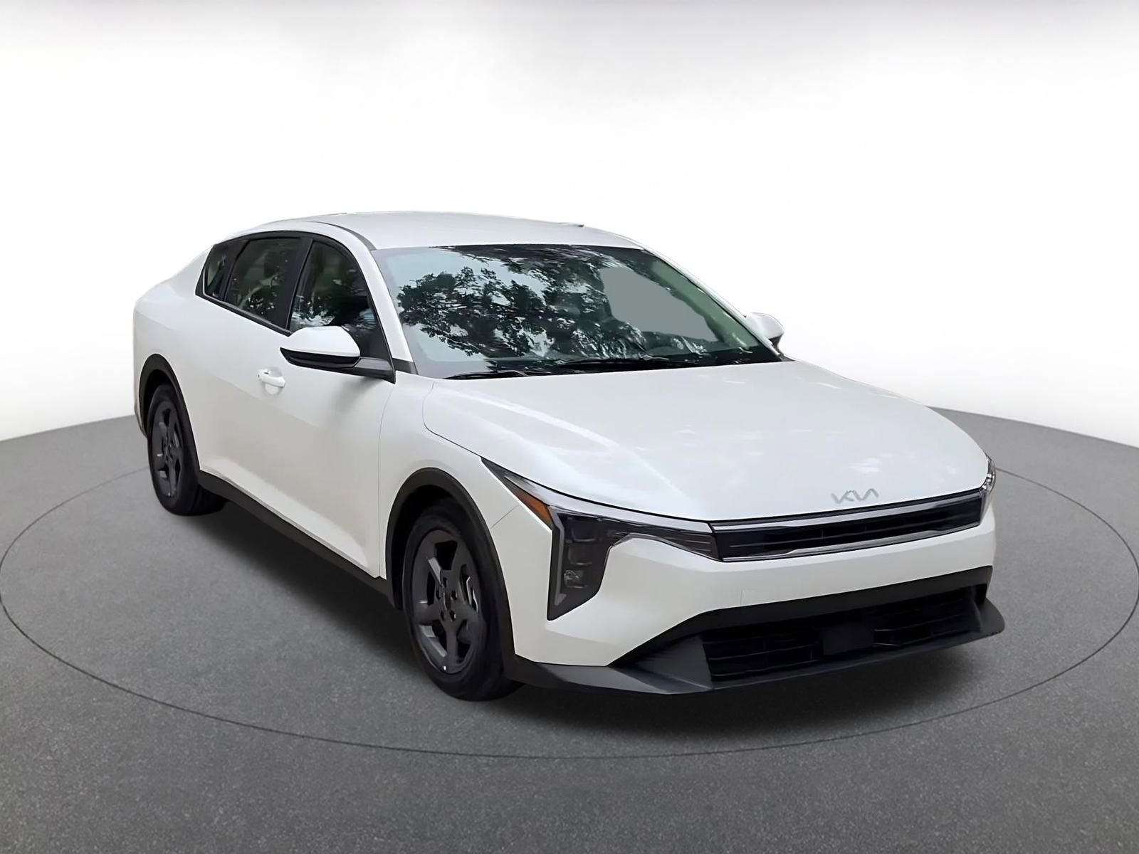 Thumbnail: 2025 Kia K4 - 3