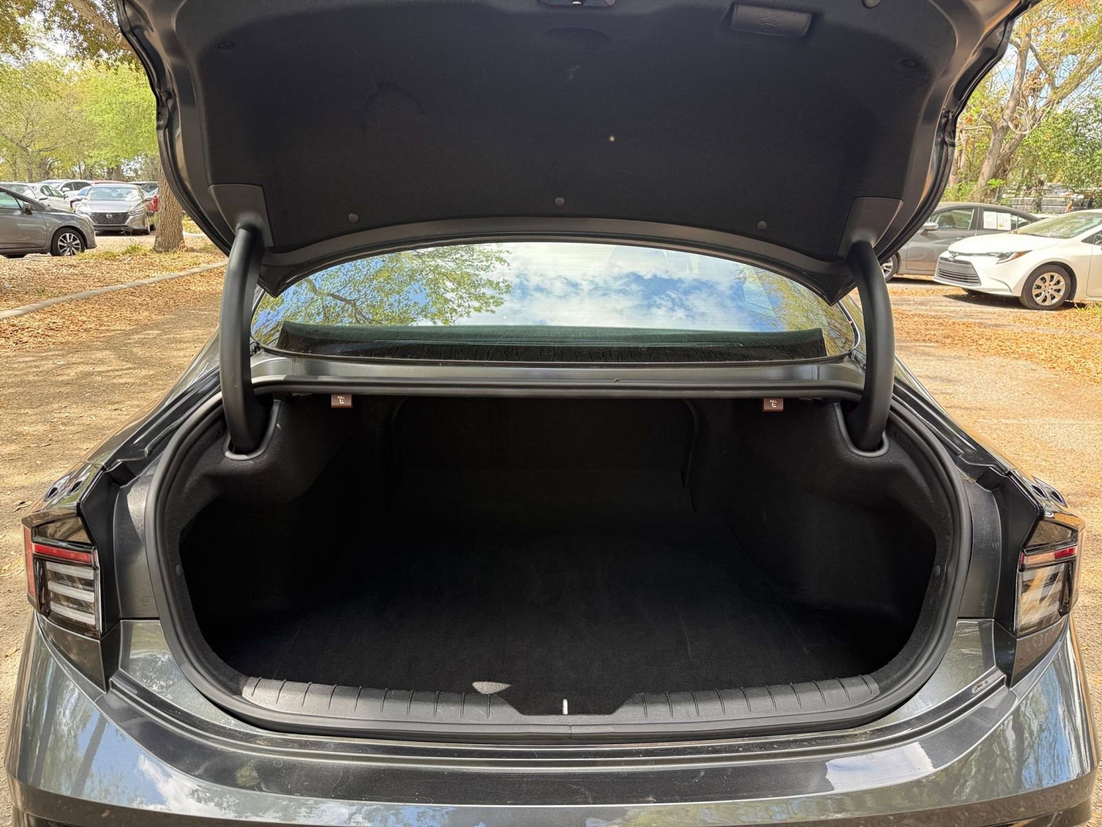 Thumbnail: 2025 Hyundai Sonata - 25