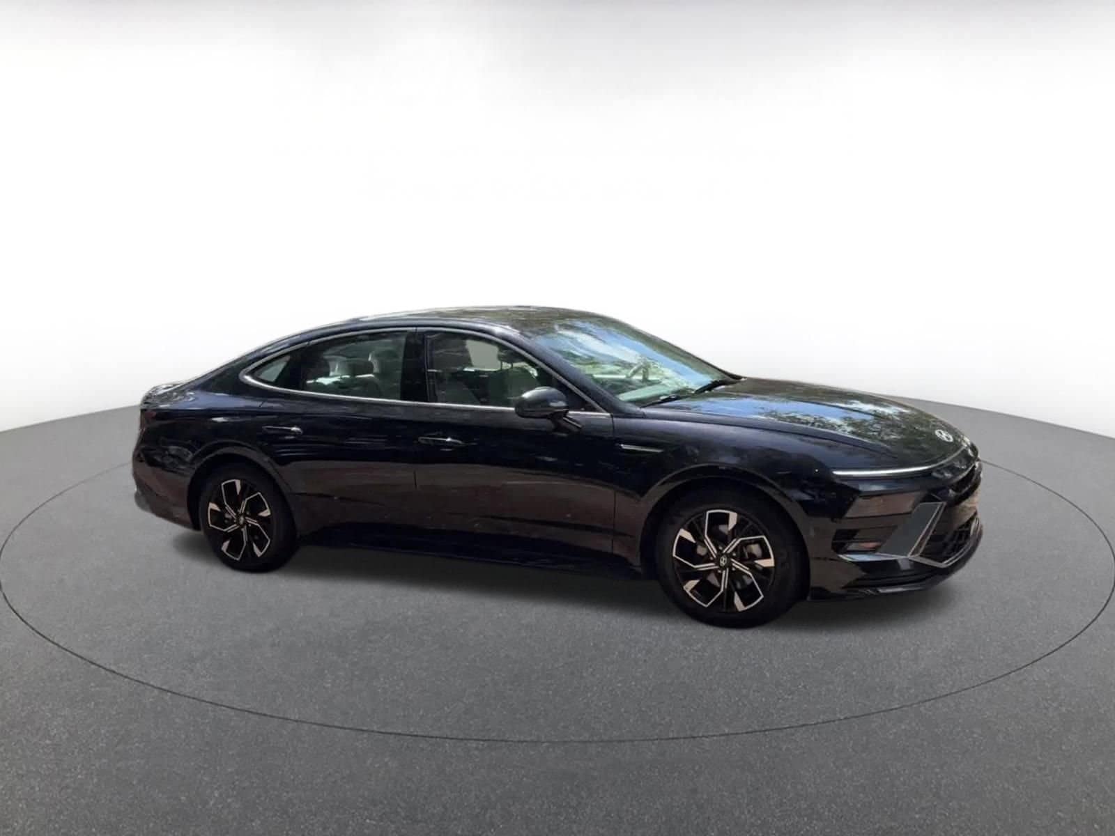 Thumbnail: 2025 Hyundai Sonata - 2