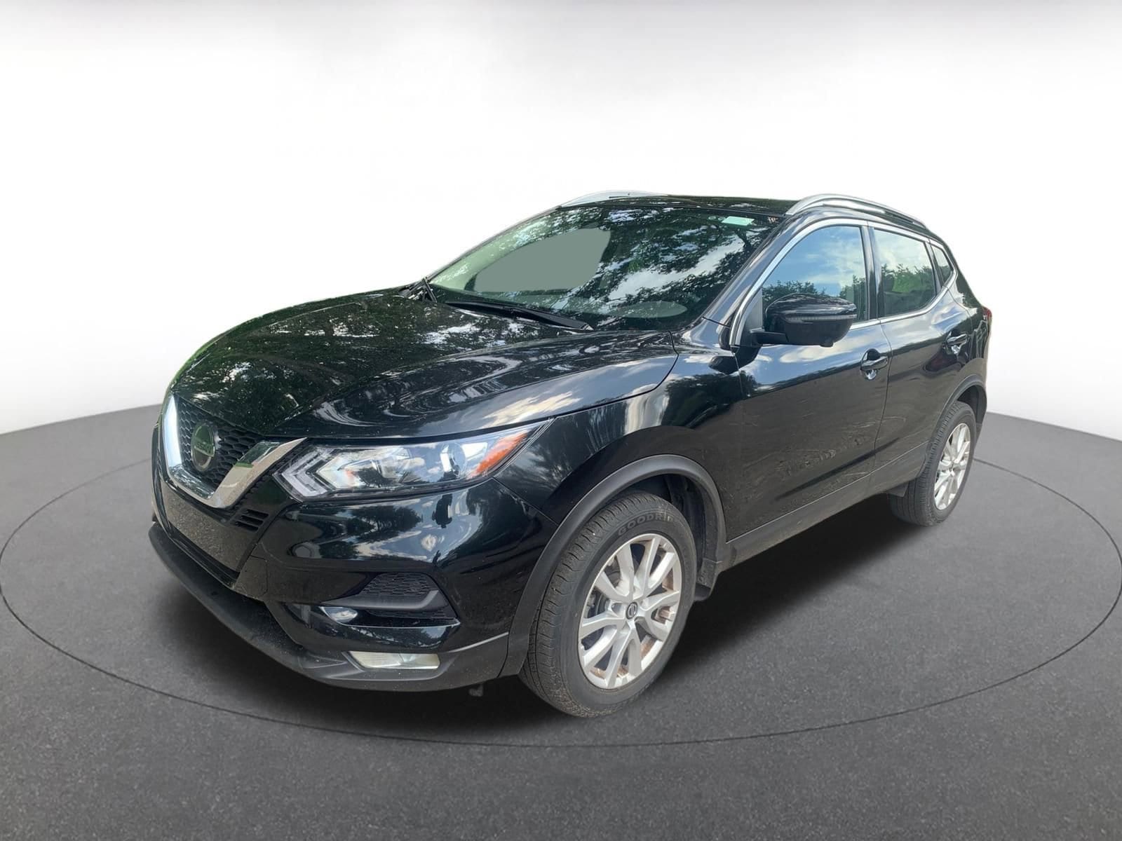 2022 Nissan Rogue Sport SV 3