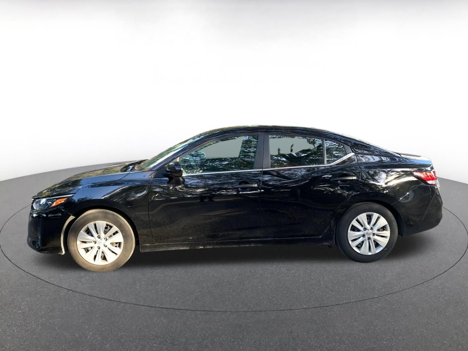 Thumbnail: 2025 Nissan Sentra - 4