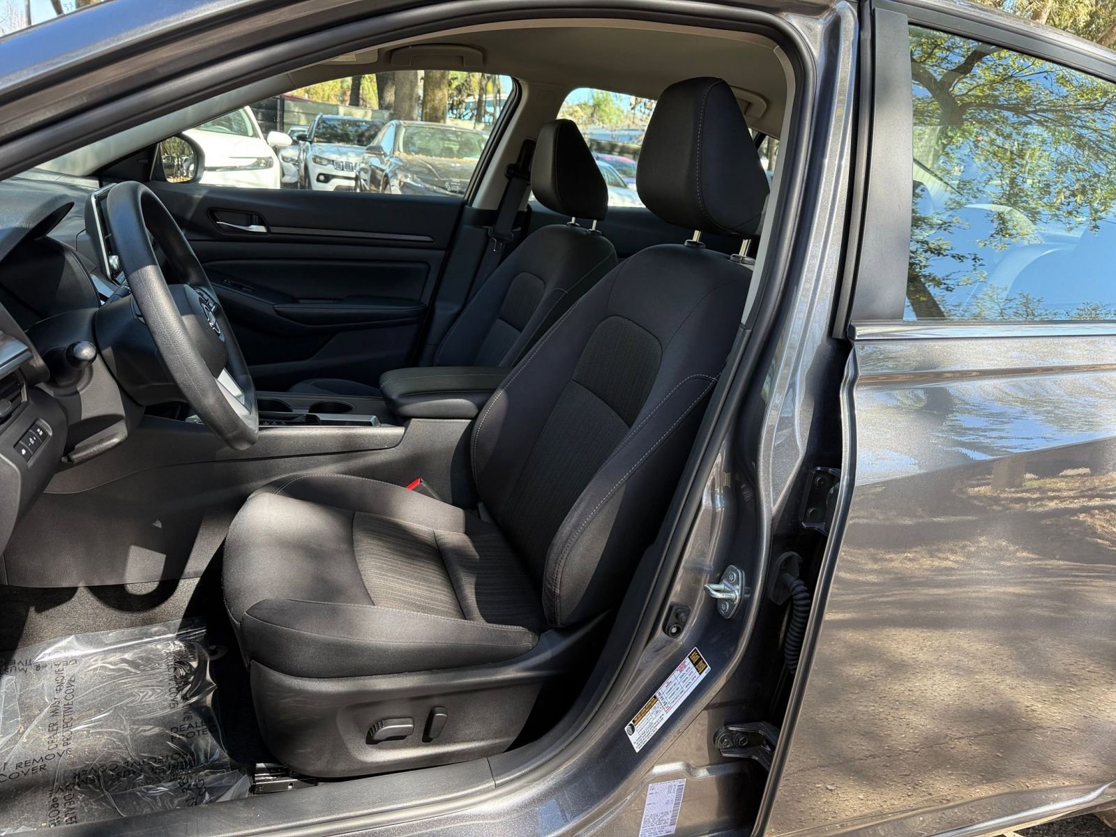 Thumbnail: 2025 Nissan Altima - 31