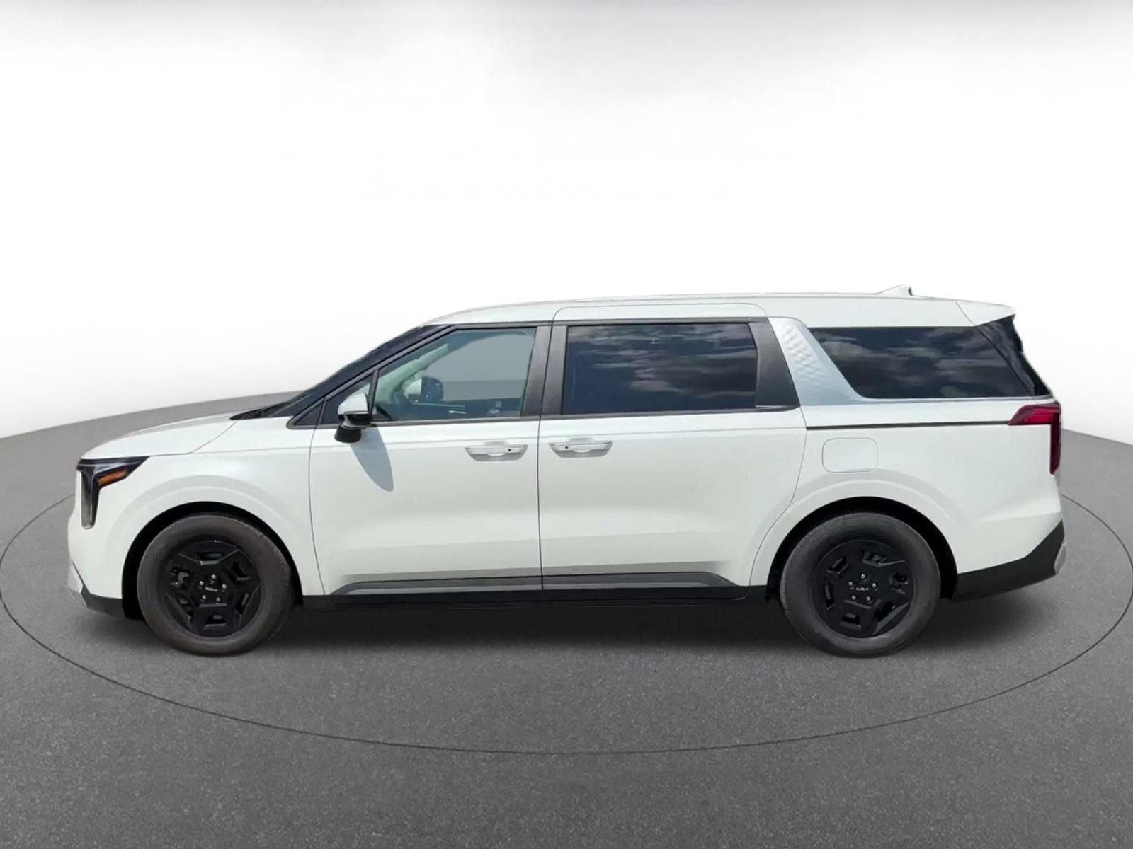Thumbnail: 2026 Kia Carnival - 9