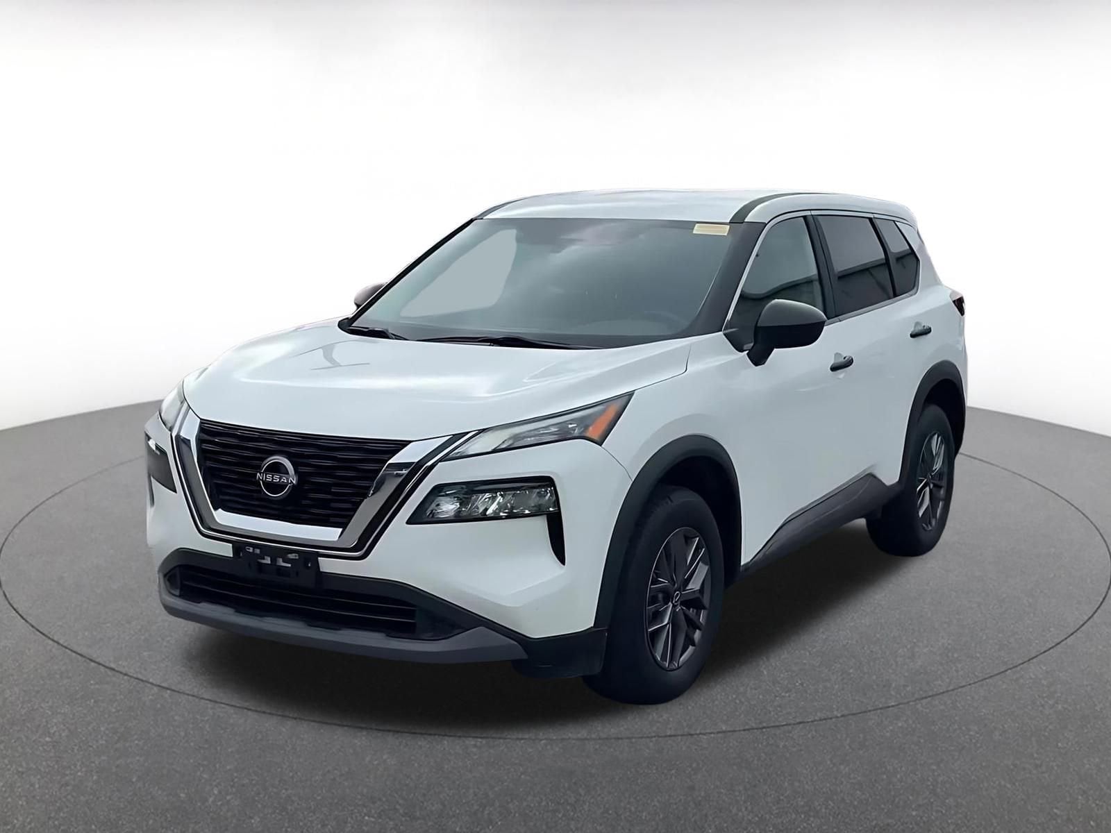 Thumbnail: 2023 Nissan Rogue - 4