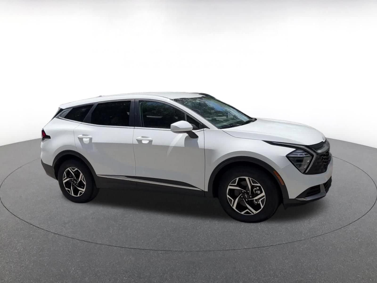 Thumbnail: 2025 Kia Sportage - 2