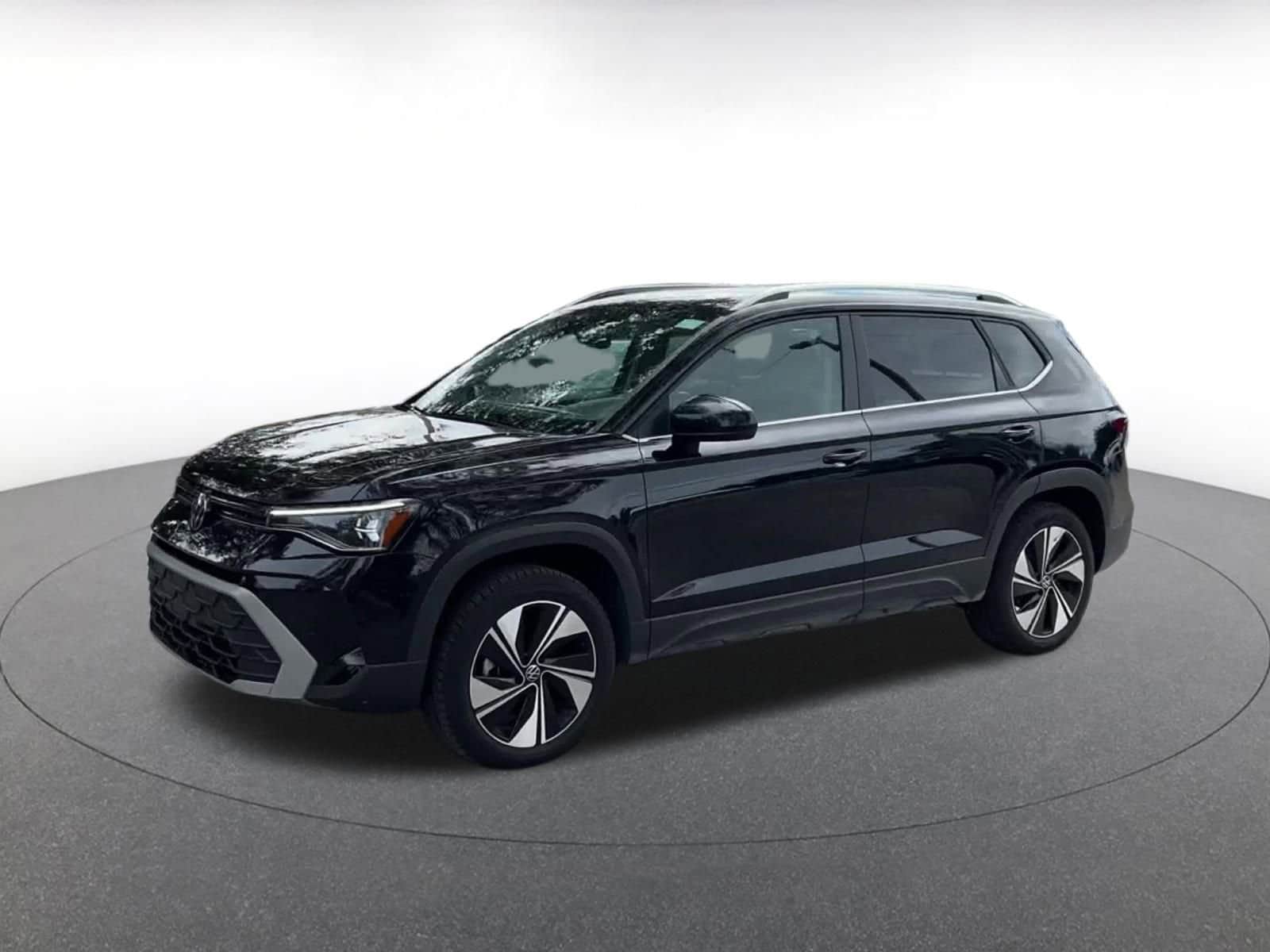 Thumbnail: 2025 Volkswagen Taos - 8