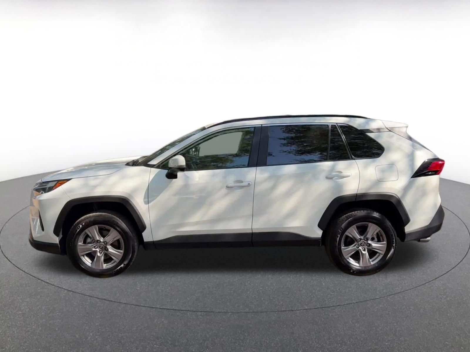 Thumbnail: 2025 Toyota RAV4 - 9