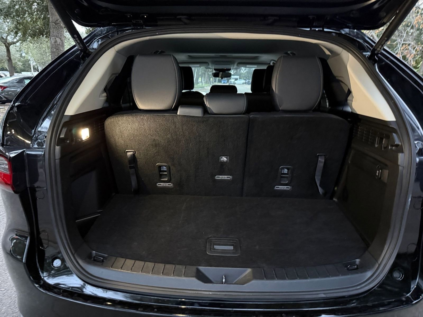 Thumbnail: 2025 Mazda CX-90 - 25