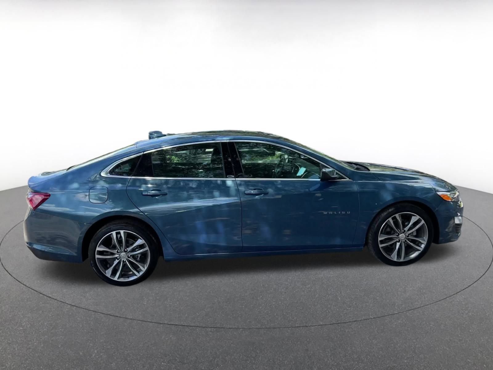 Thumbnail: 2024 Chevrolet Malibu - 16