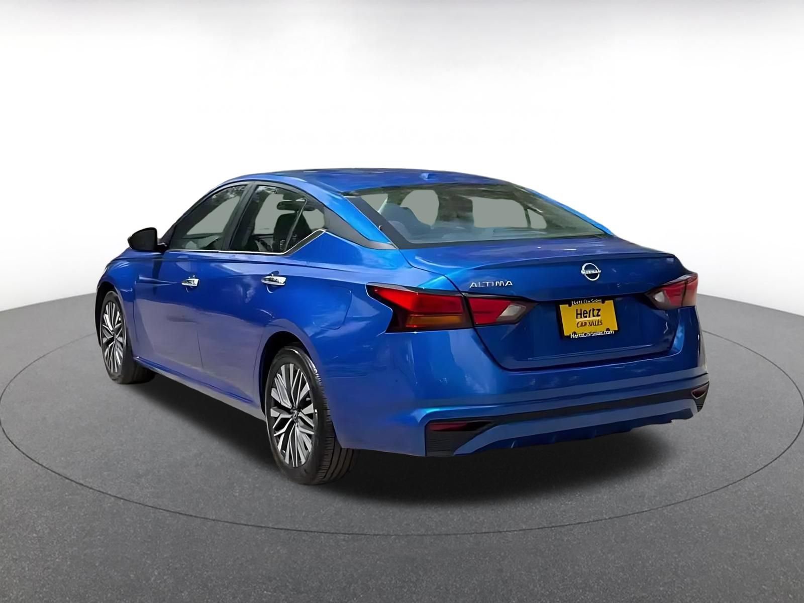 Thumbnail: 2025 Nissan Altima - 10