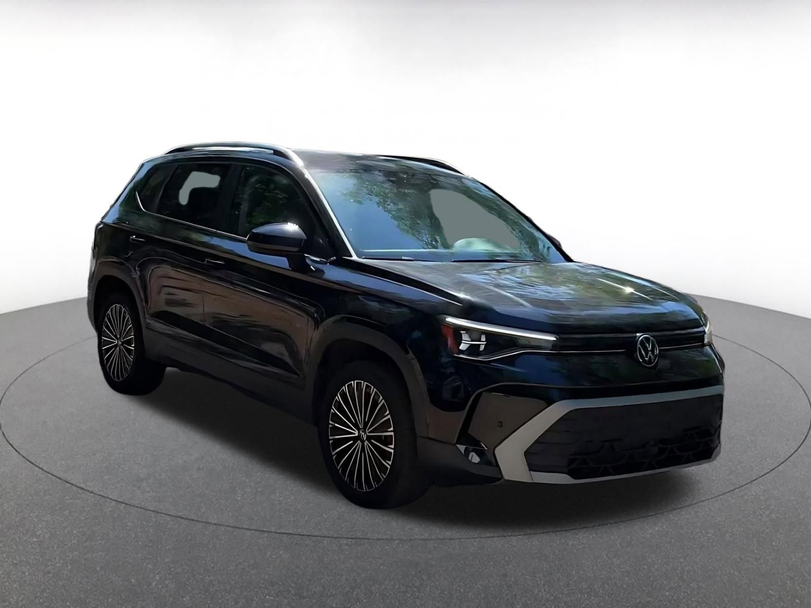 Thumbnail: 2025 Volkswagen Taos - 3