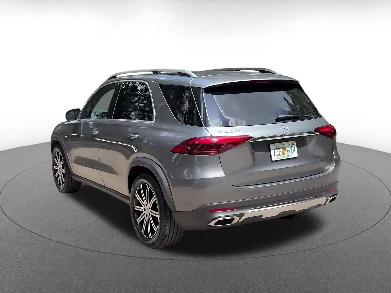 Thumbnail: 2026 Mercedes-Benz GLE - 11