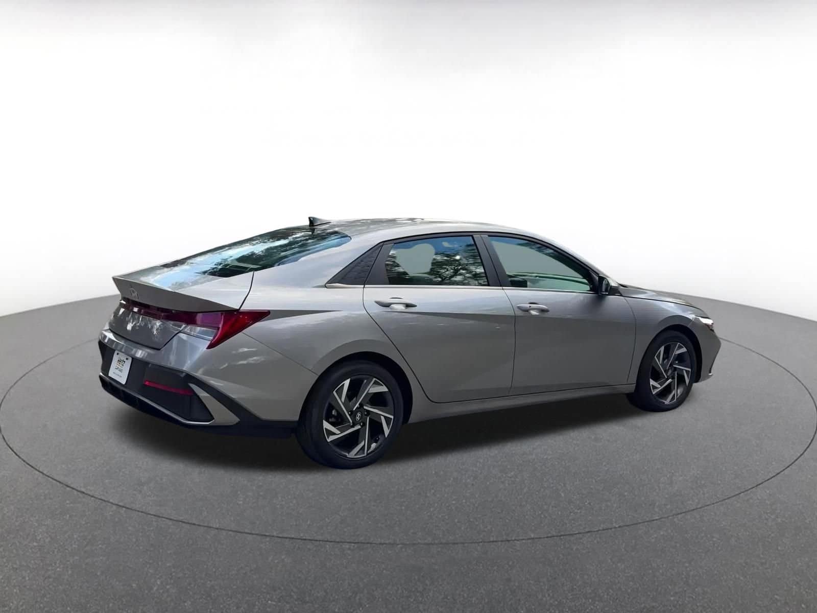 Thumbnail: 2025 Hyundai Elantra - 15