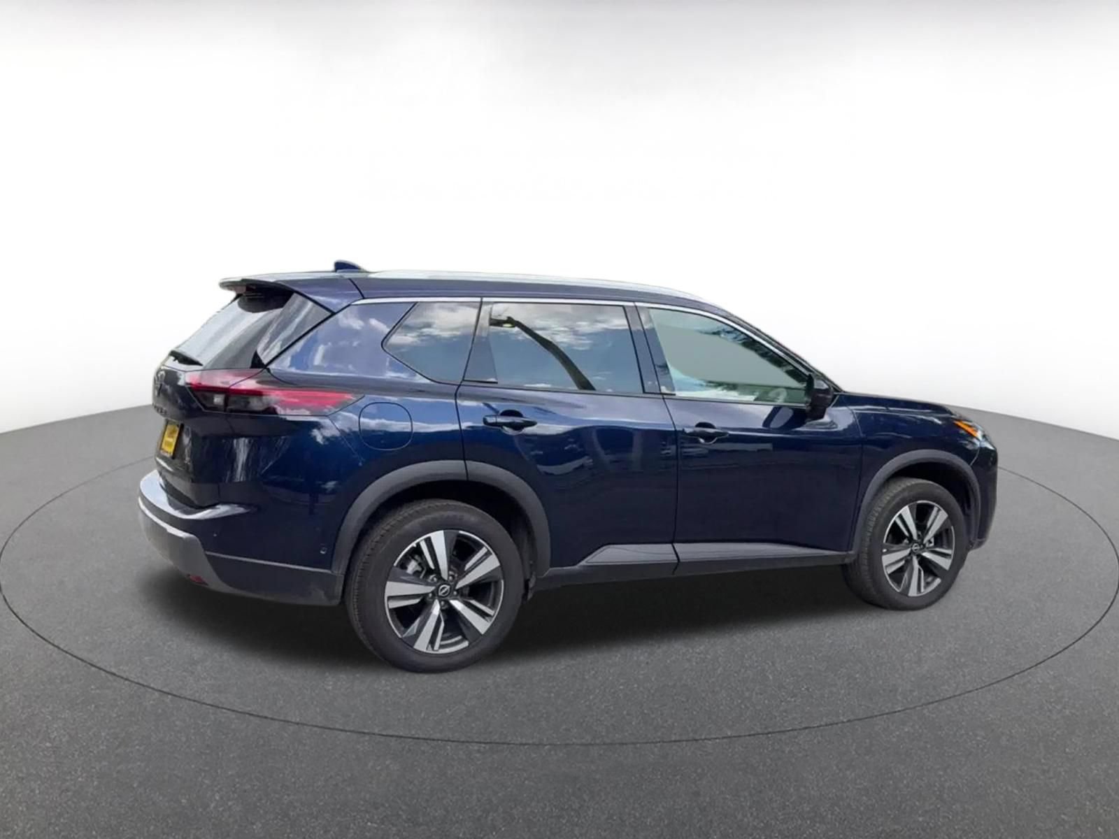 Thumbnail: 2026 Nissan Rogue - 14