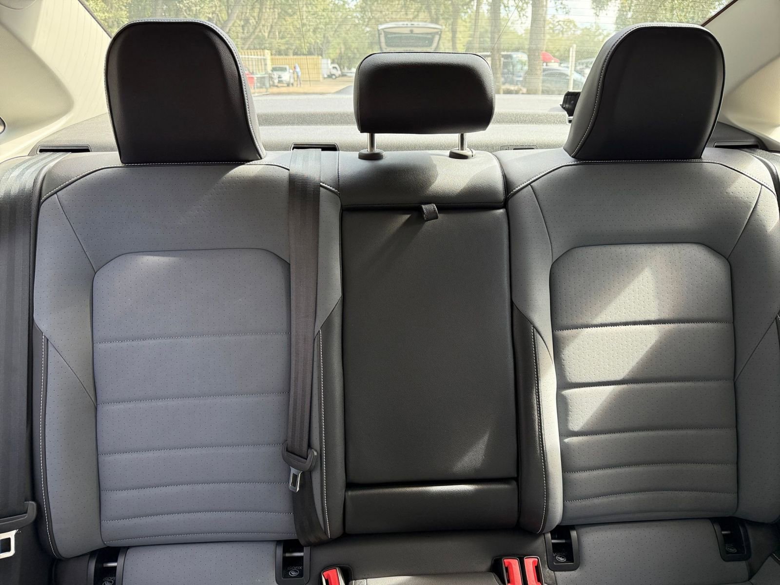 Thumbnail: 2025 Volkswagen Jetta - 32