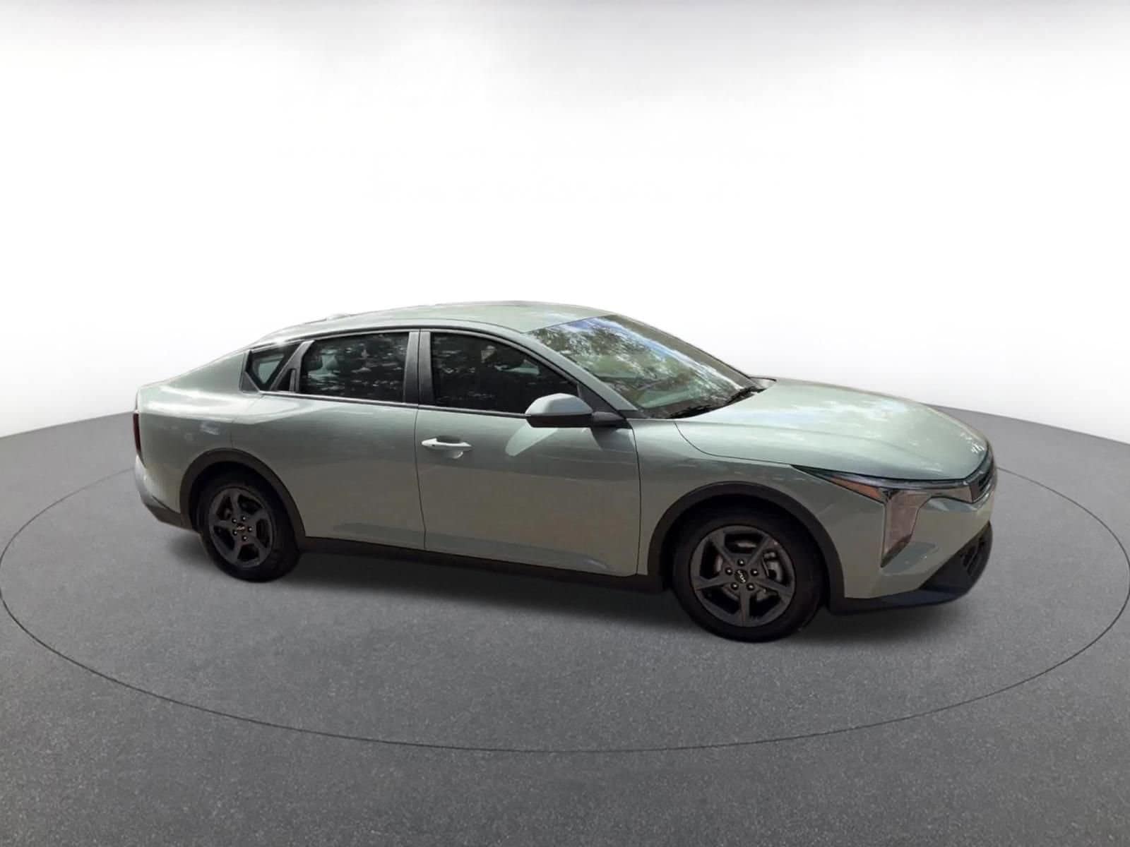 Thumbnail: 2025 Kia K4 - 2