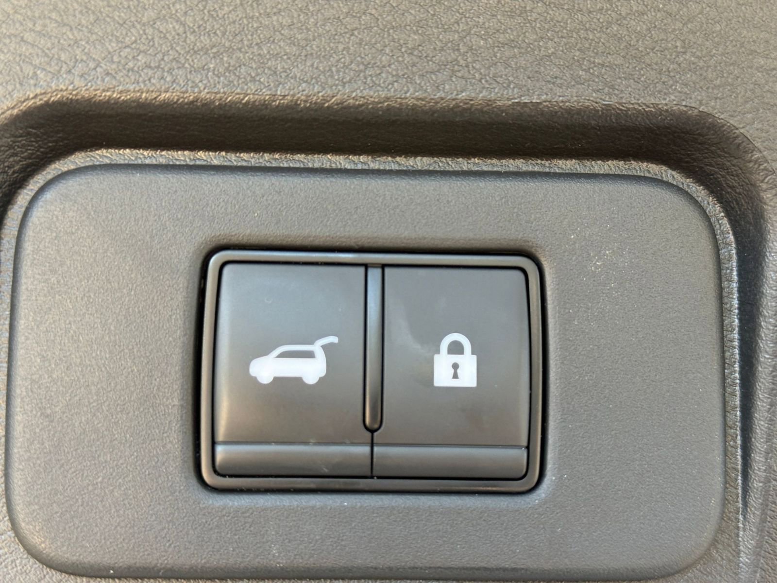 Thumbnail: 2025 Nissan Rogue - 20