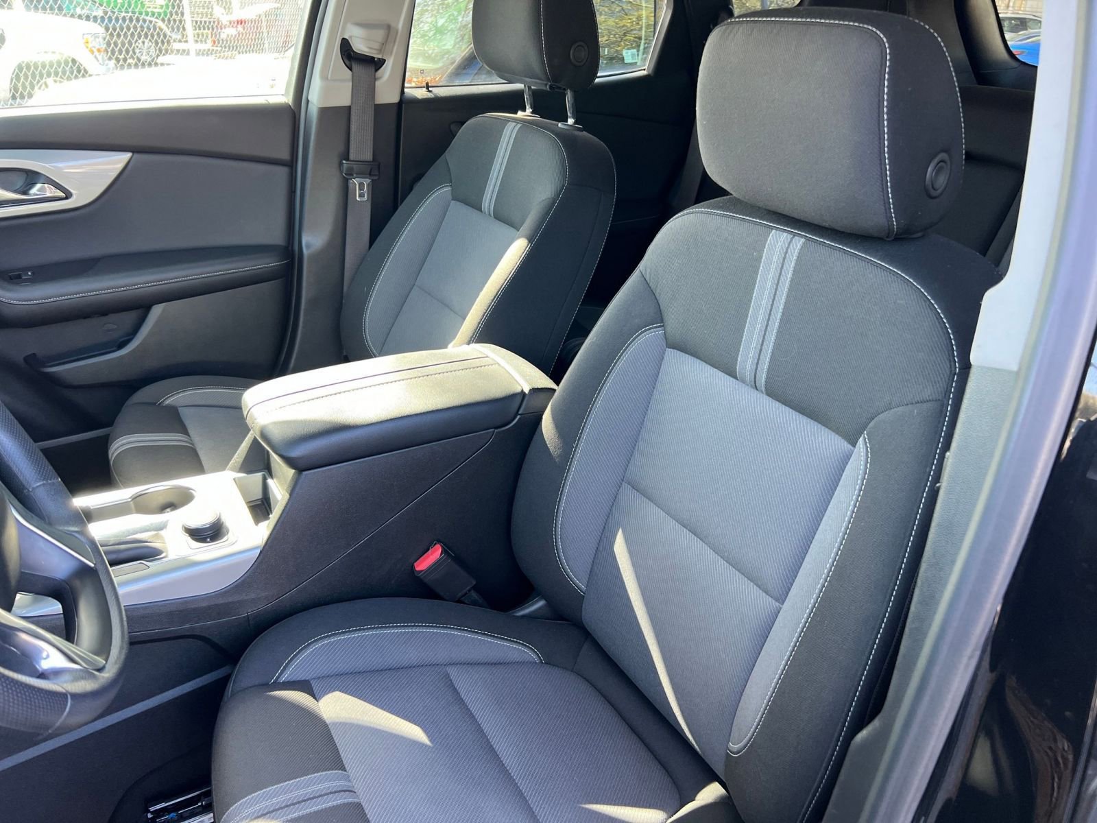 Thumbnail: 2025 Chevrolet Blazer - 32