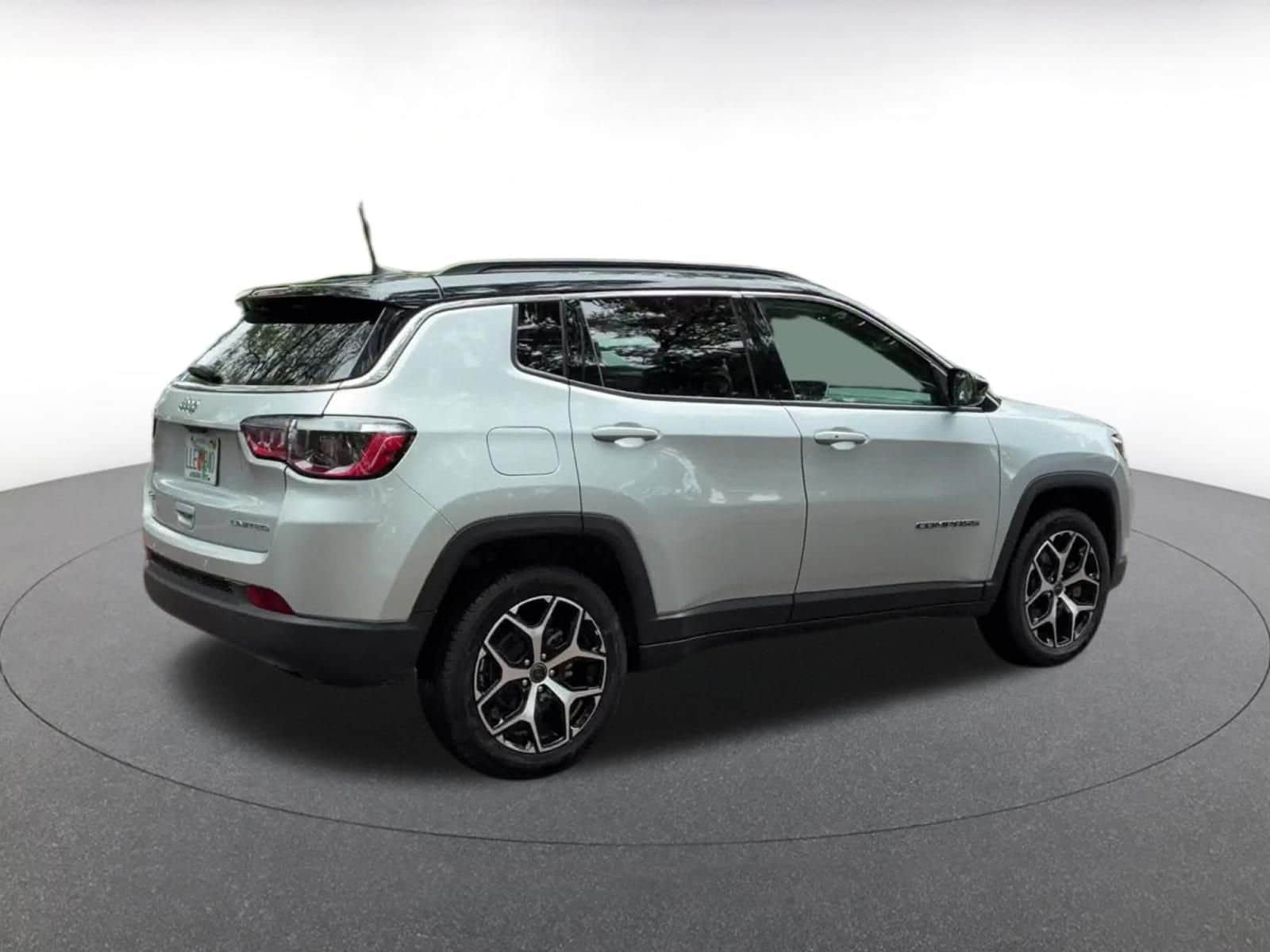 Thumbnail: 2025 Jeep Compass - 15
