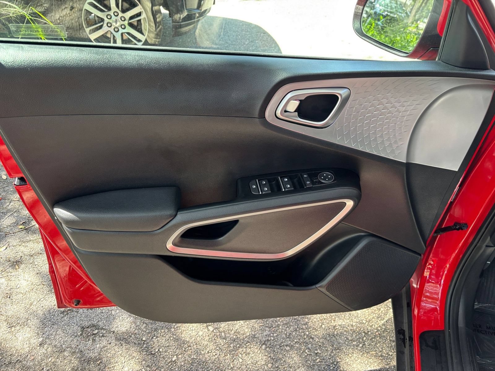 Thumbnail: 2025 Kia Soul - 18