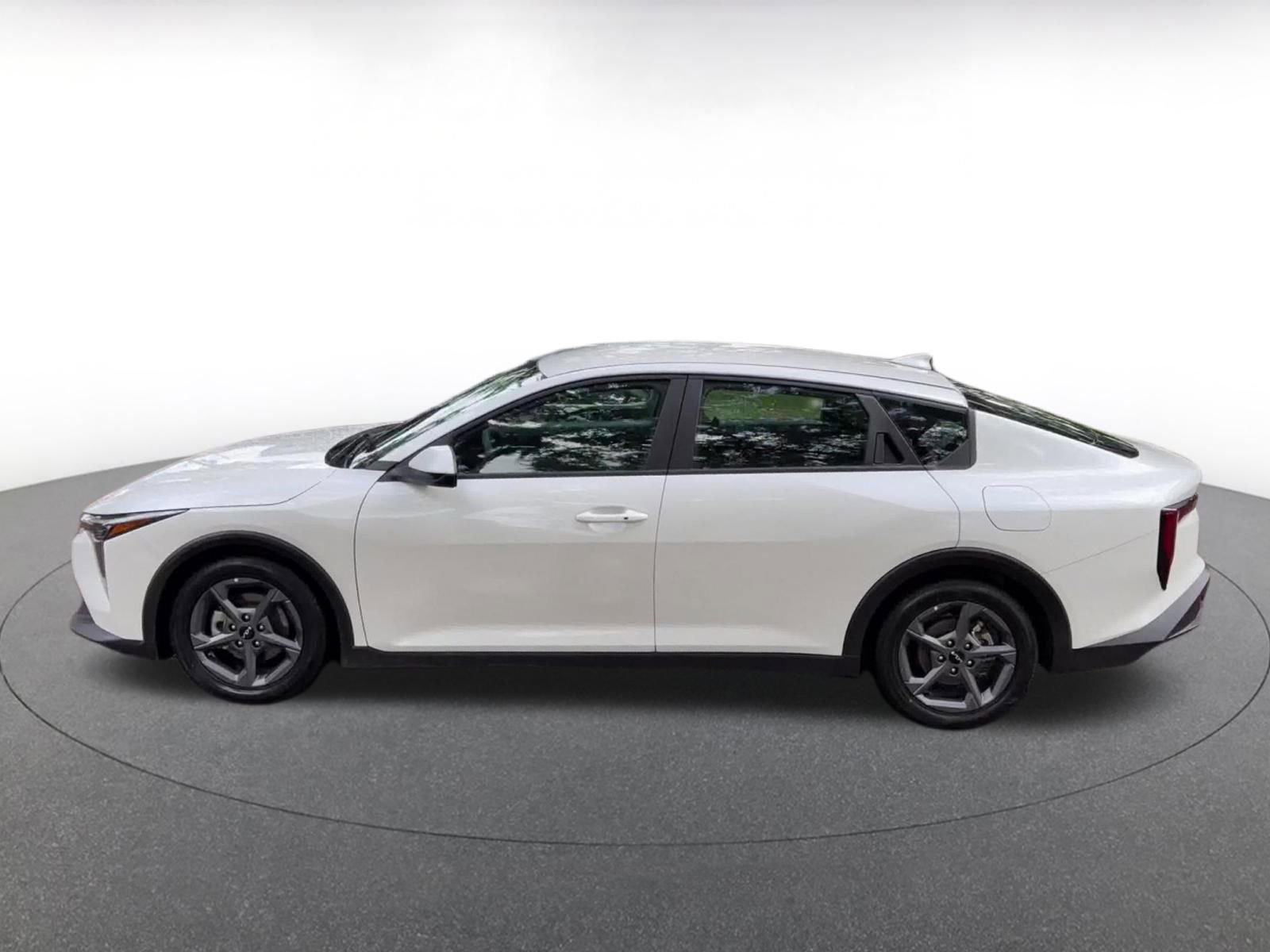 Thumbnail: 2025 Kia K4 - 9