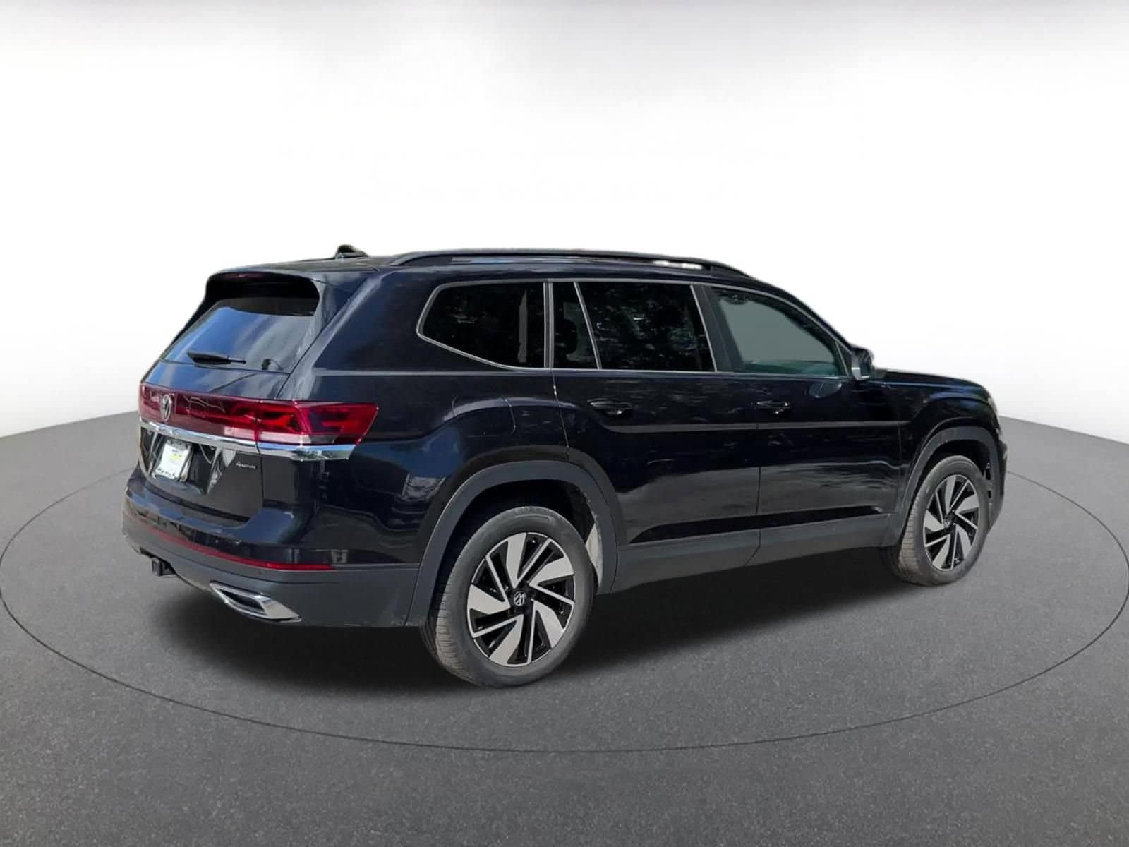 Thumbnail: 2025 Volkswagen Atlas - 15