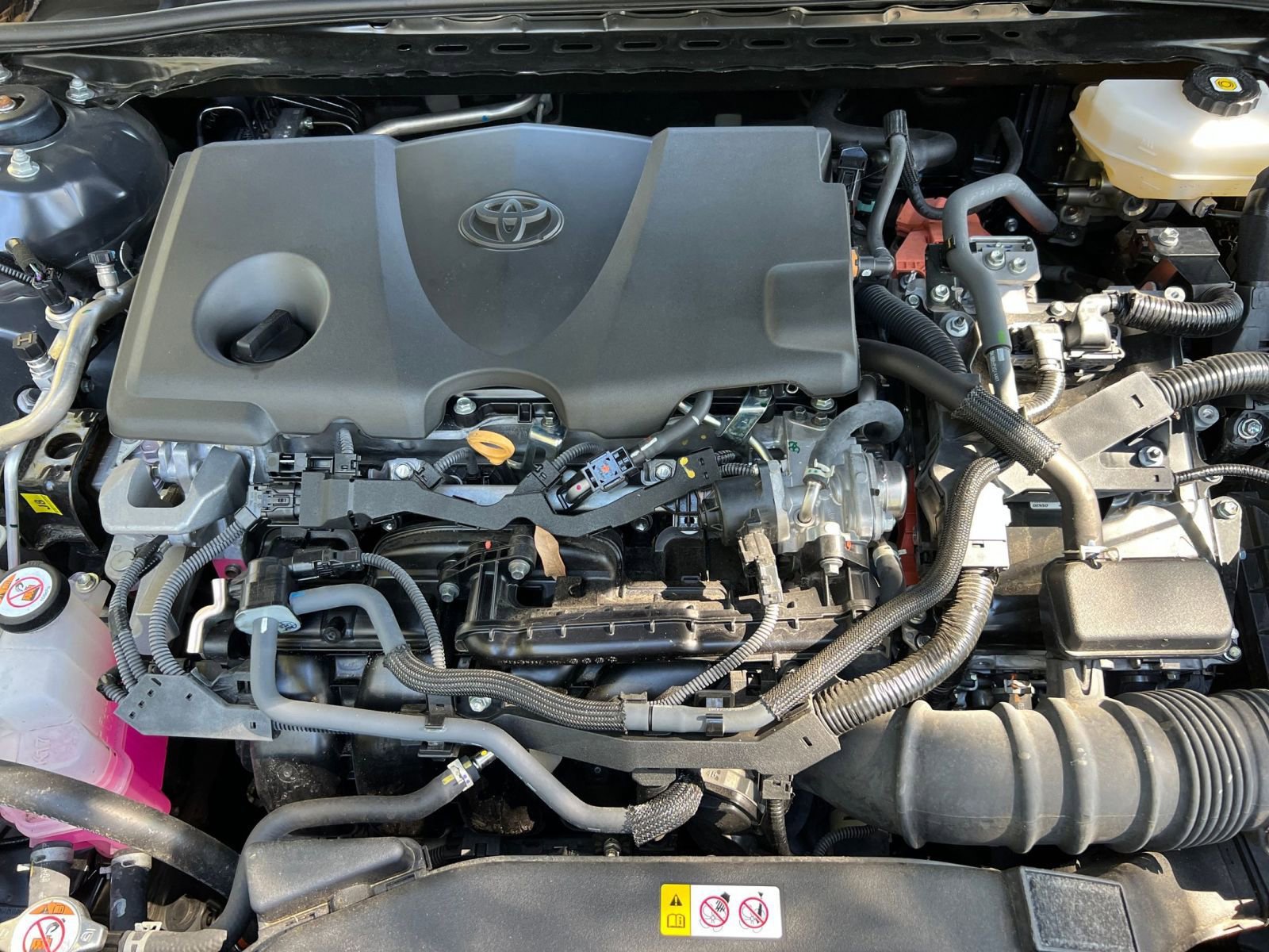 Thumbnail: 2025 Toyota Camry - 25