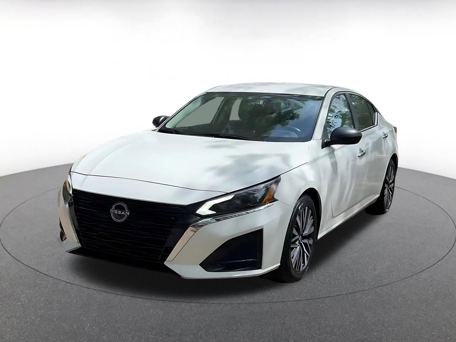 Thumbnail: 2025 Nissan Altima - 7