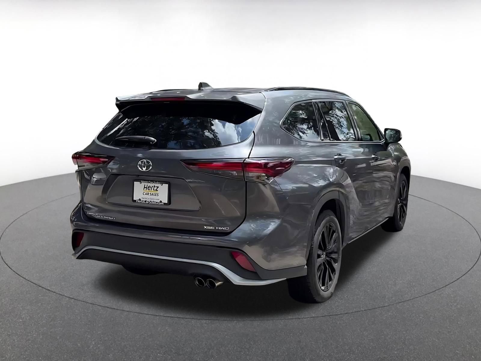 Thumbnail: 2025 Toyota Highlander - 14