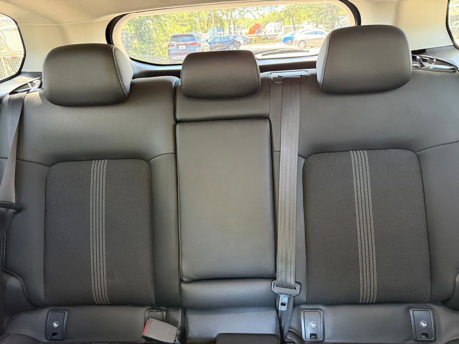 Thumbnail: 2025 Mazda CX-50 - 32