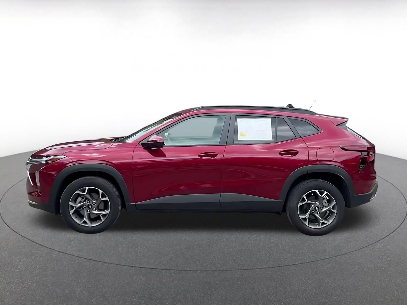 Thumbnail: 2025 Chevrolet Trax - 7