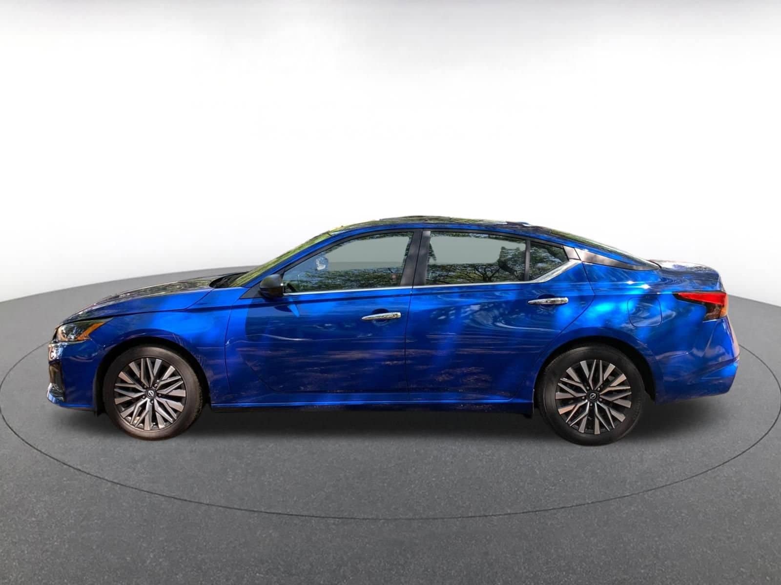 Thumbnail: 2025 Nissan Altima - 4