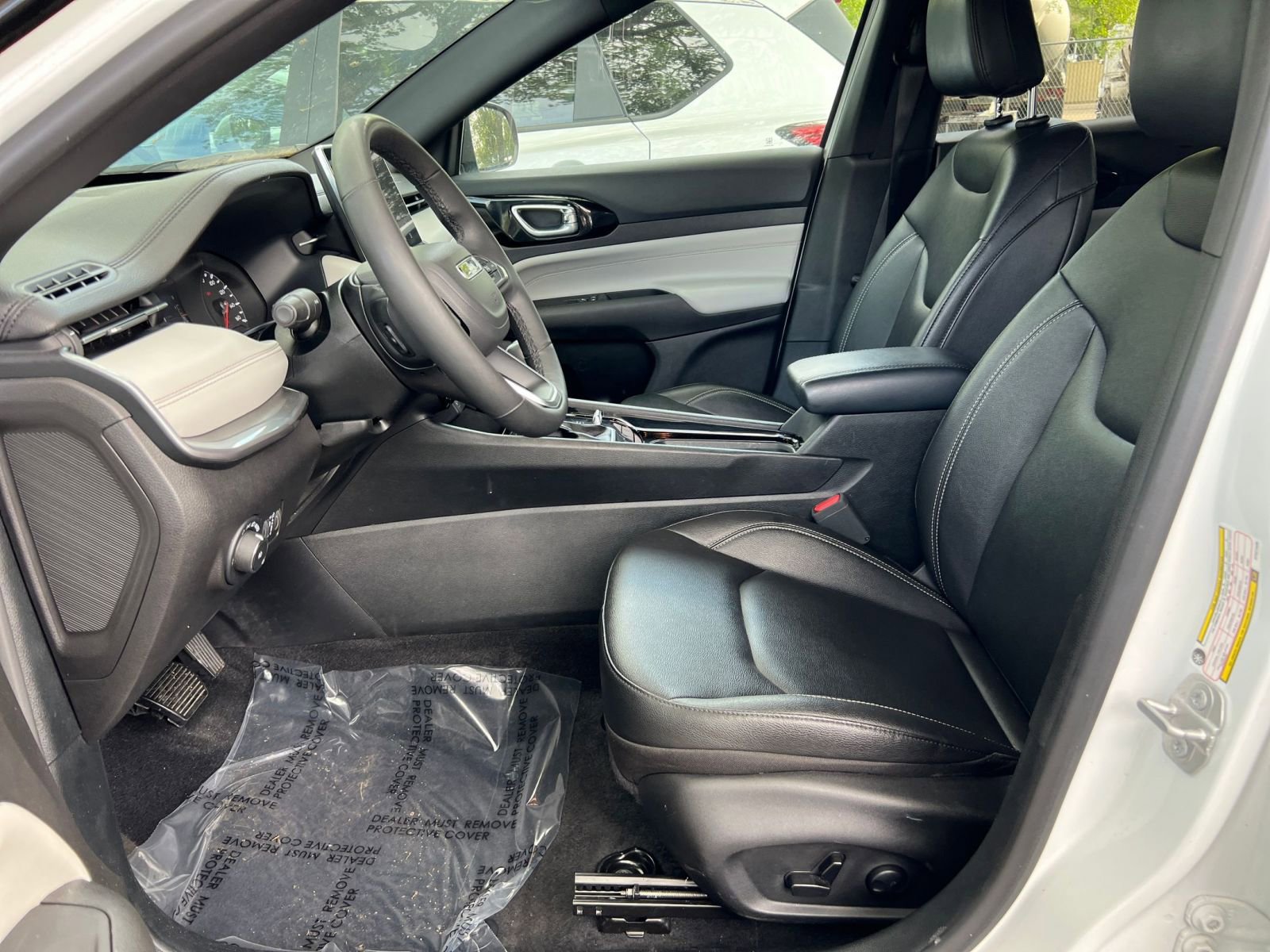 Thumbnail: 2025 Jeep Compass - 23