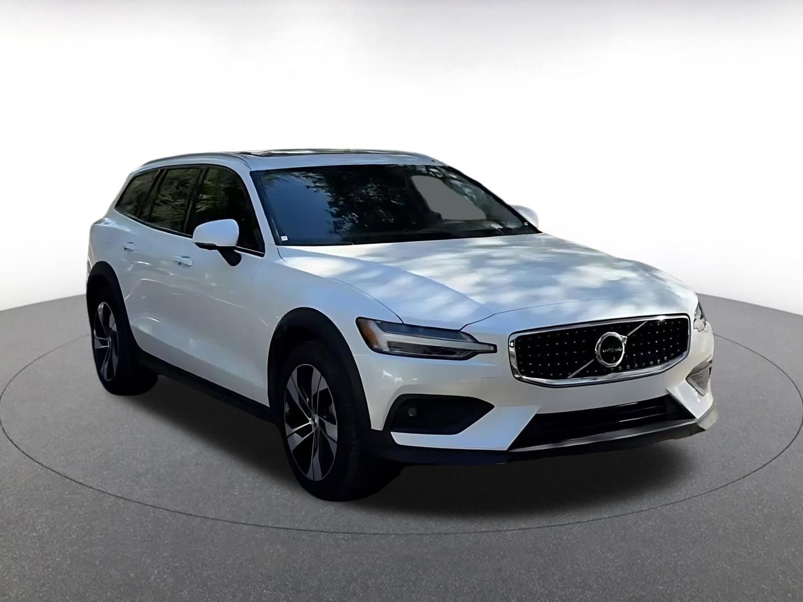 Thumbnail: 2025 Volvo S60 - 3
