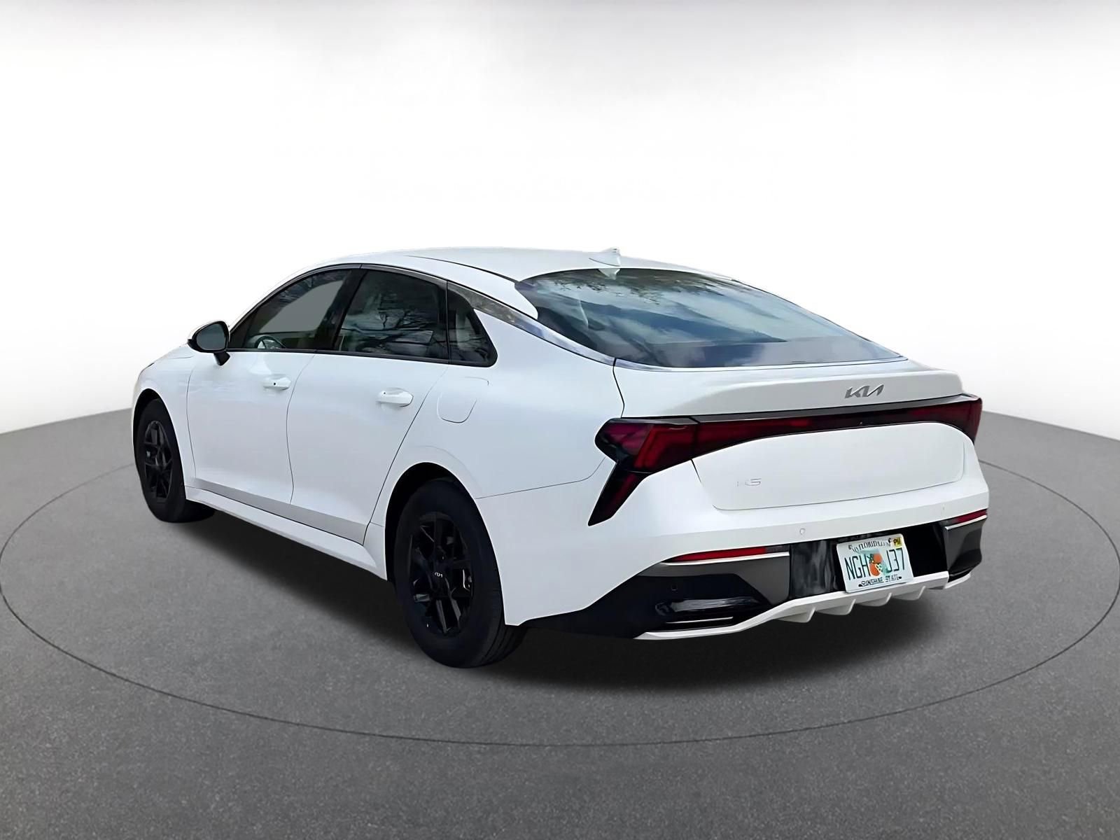 Thumbnail: 2025 Kia K5 - 11