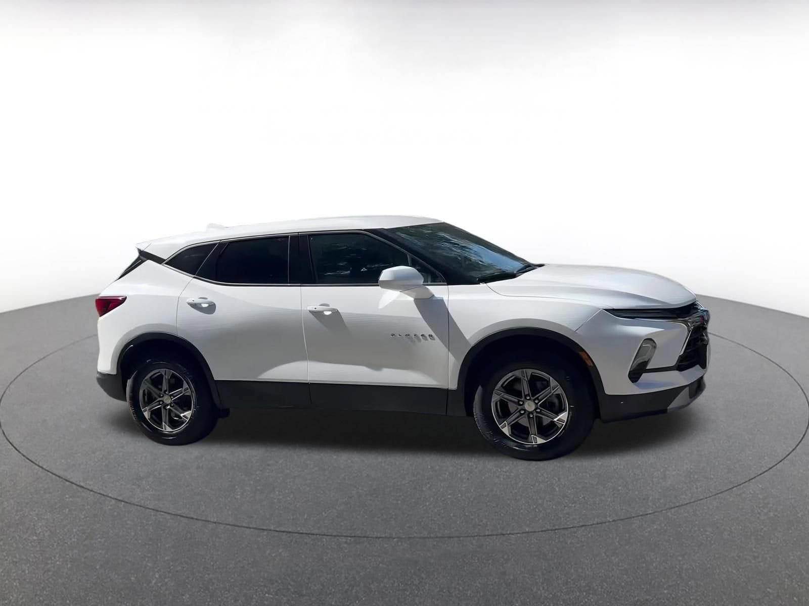 2023 Chevrolet Blazer  2