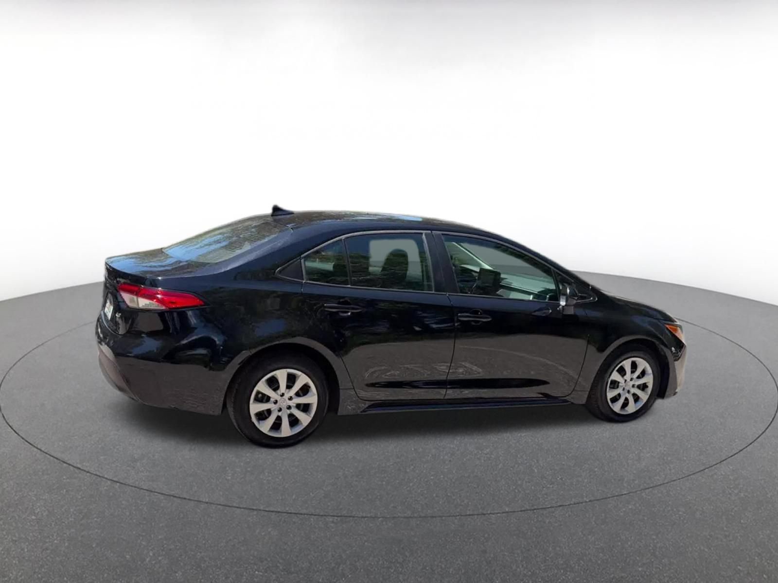 Thumbnail: 2025 Toyota Corolla - 15