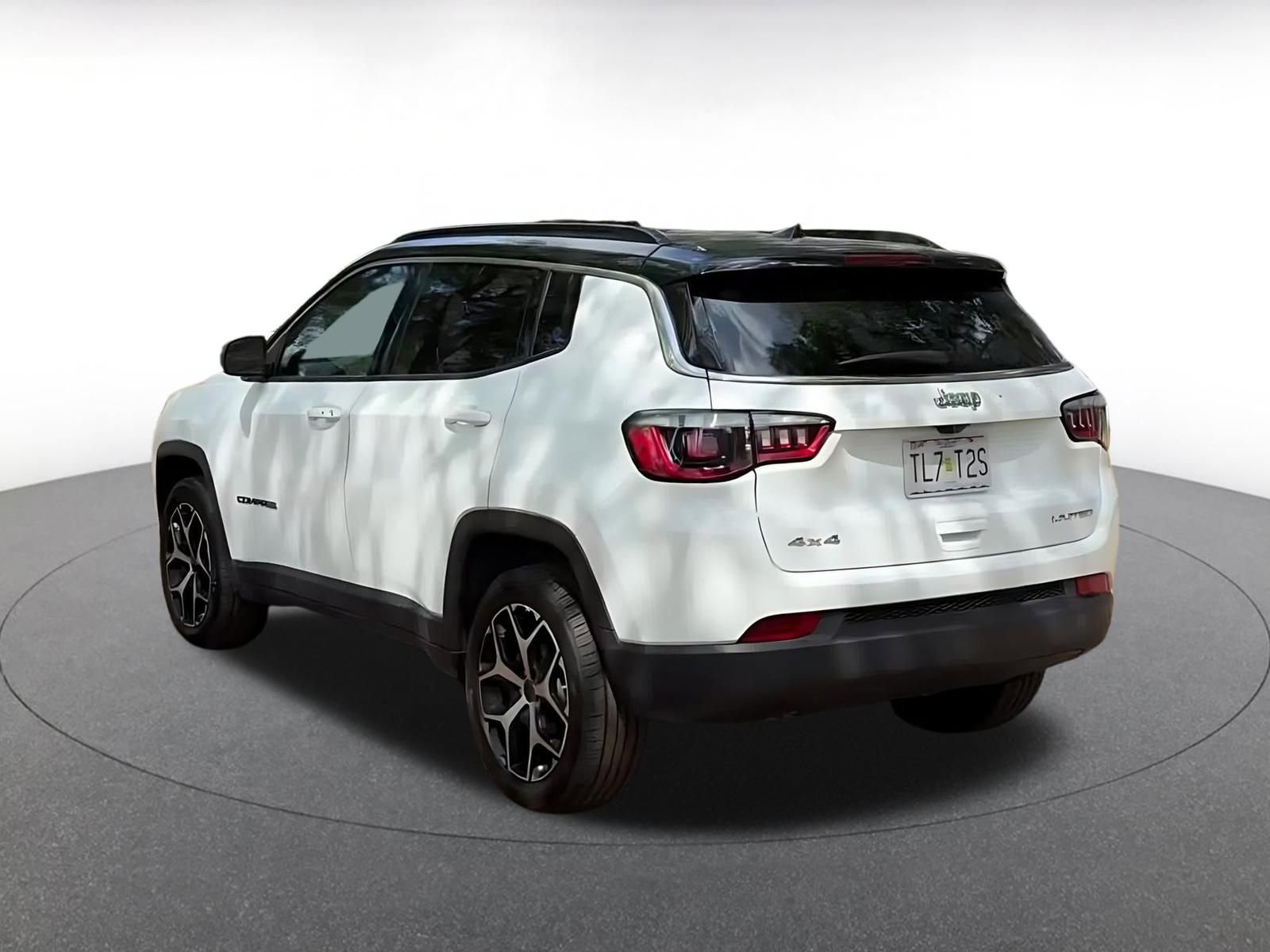 Thumbnail: 2025 Jeep Compass - 12