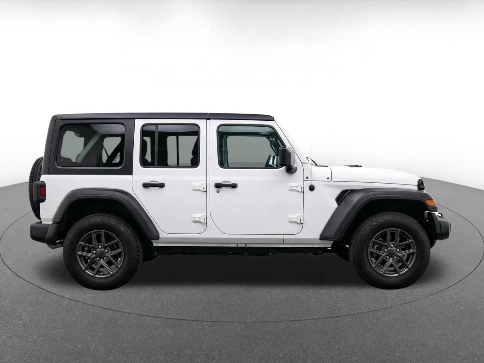 Thumbnail: 2025 Jeep Wrangler - 10