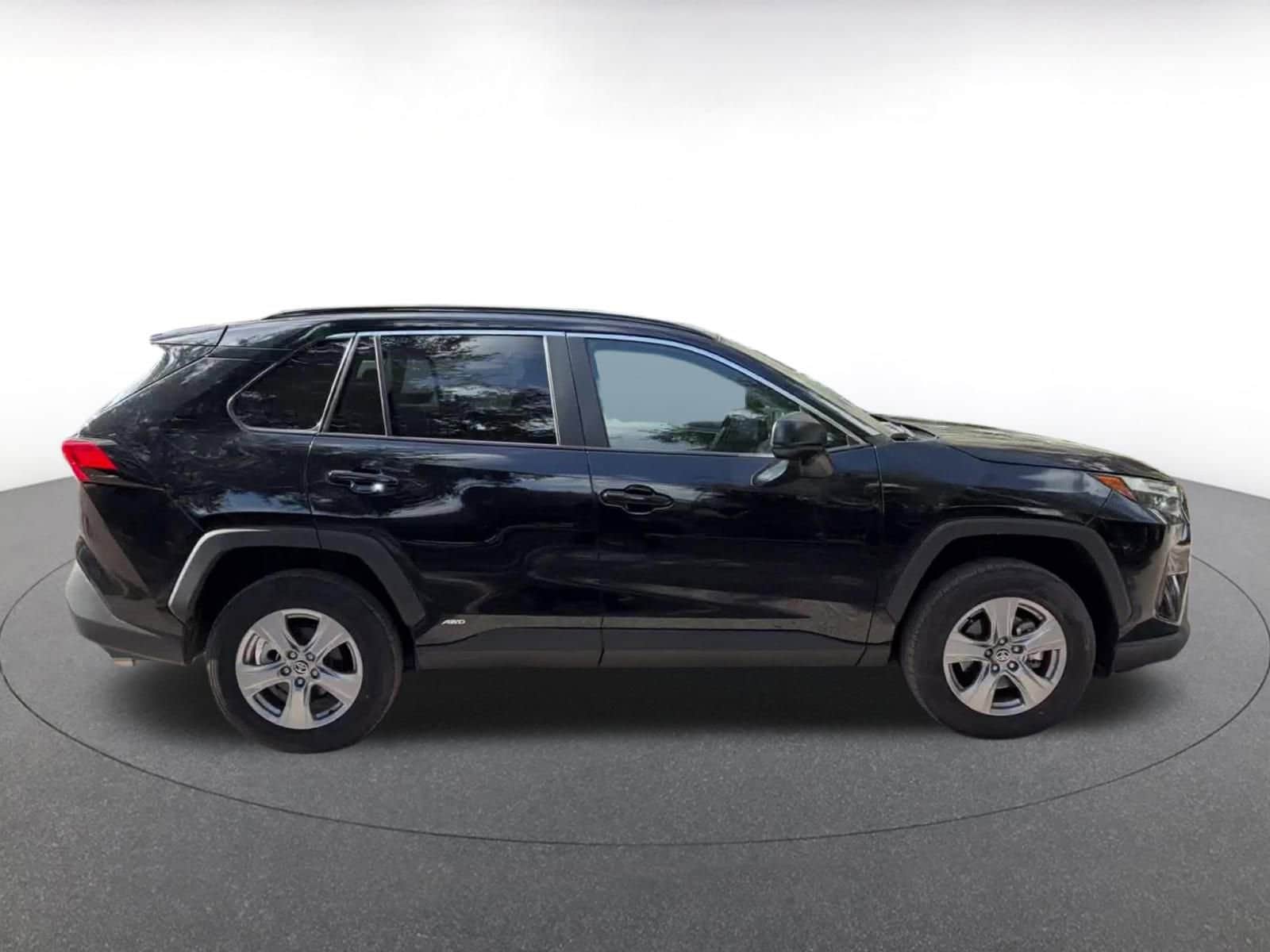 Thumbnail: 2025 Toyota RAV4 - 16